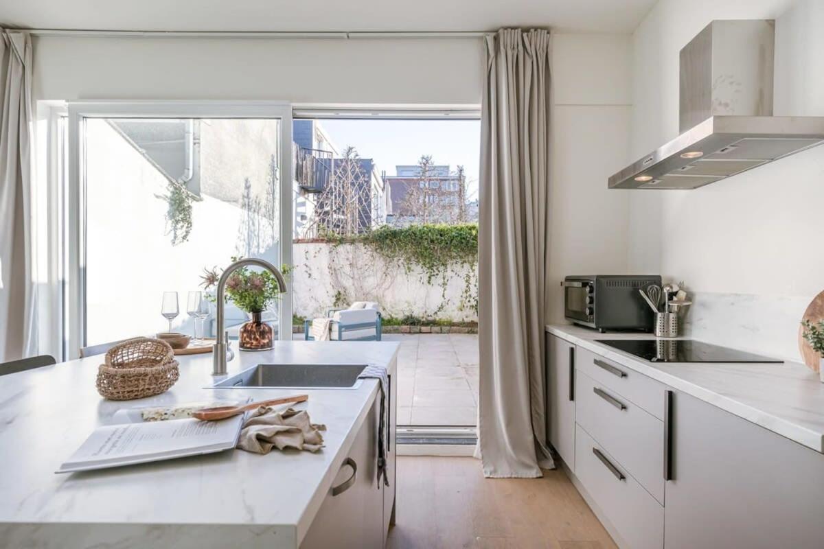 안트베르펜 House With Large And Sunny Terrace 빌라 외부 사진